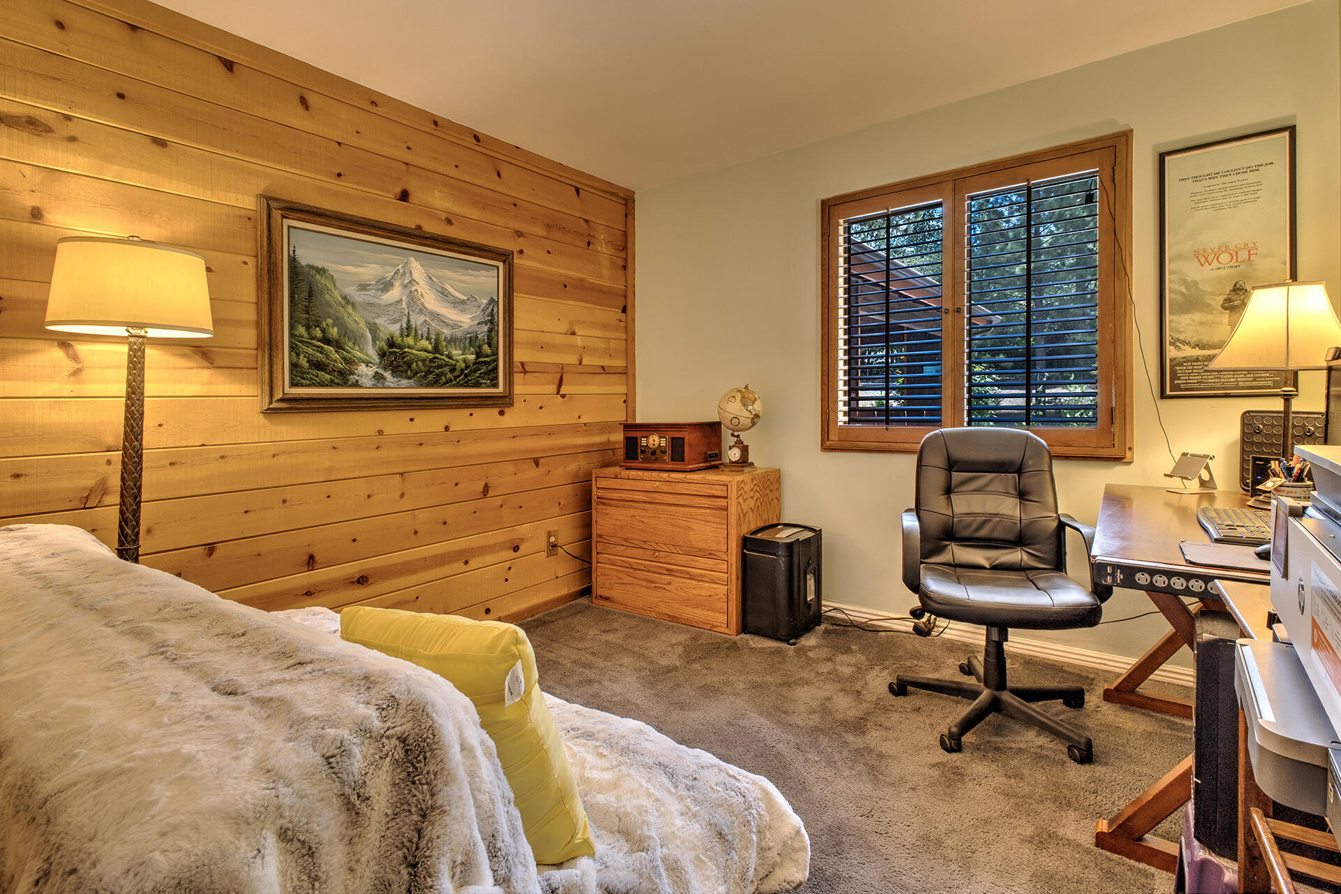 53394 Tollgate Road Idyllwild, CA 92549 - Photo 38 of 53 a bedroom with a bed and chair