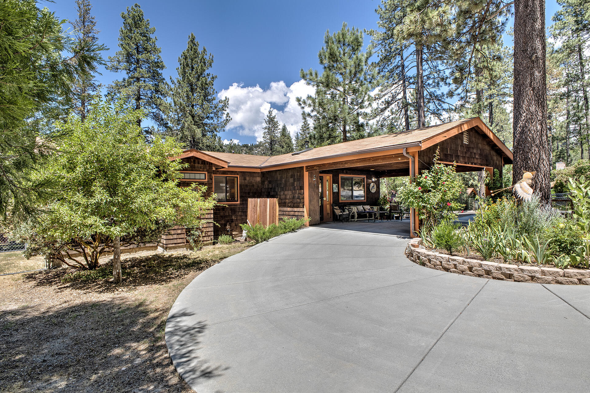 53394 Tollgate Road Idyllwild, CA 92549 - Photo 10 of 53 a front view of a house with garden