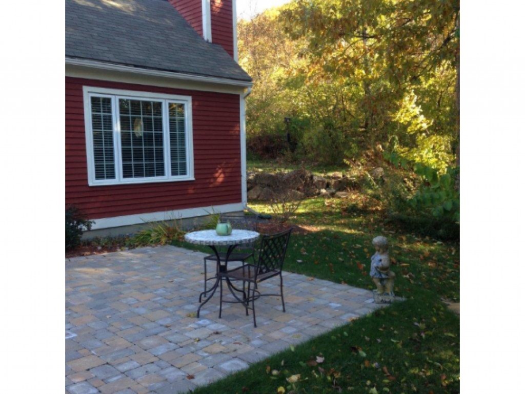 602 Straw Hill Road, Unit 602 Manchester, NH 03104 - Photo 4 of 15 Gallery Image 4