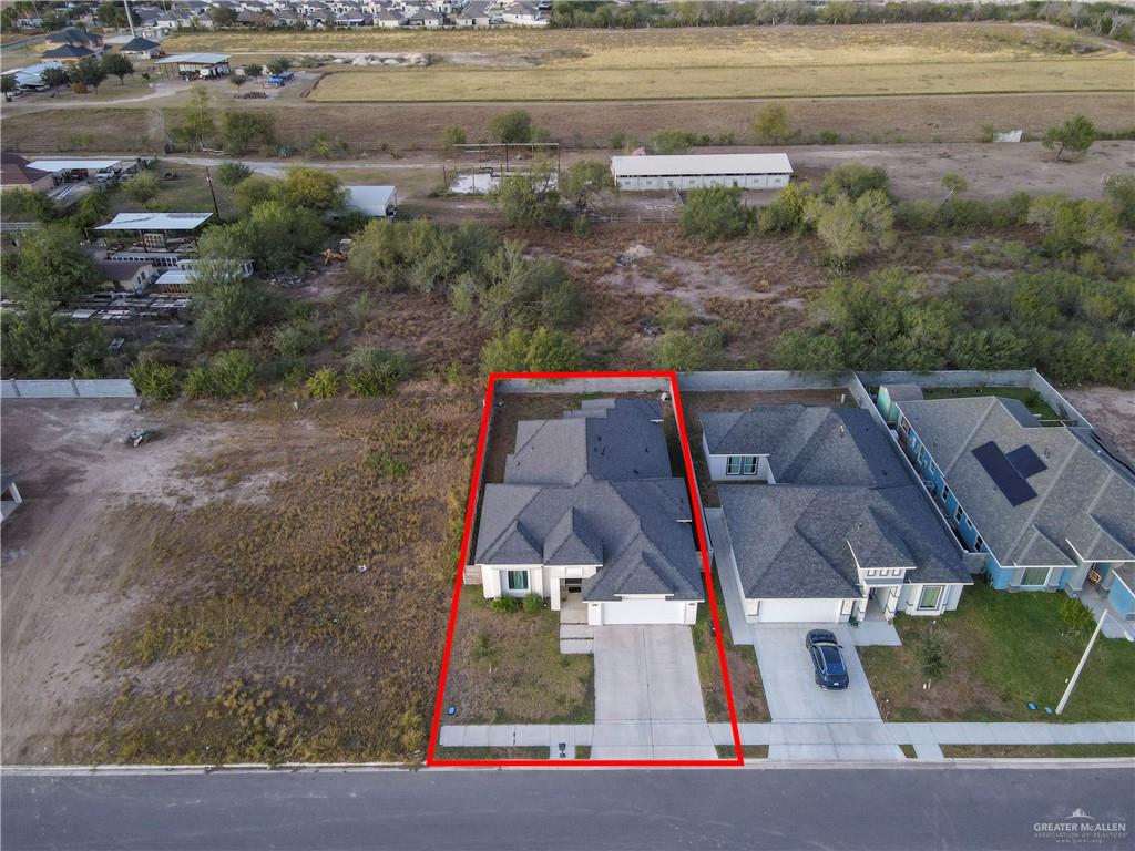 522 La Pointe Avenue Alton, TX 78573 - Photo 18 of 25 an aerial view of a house with a yard