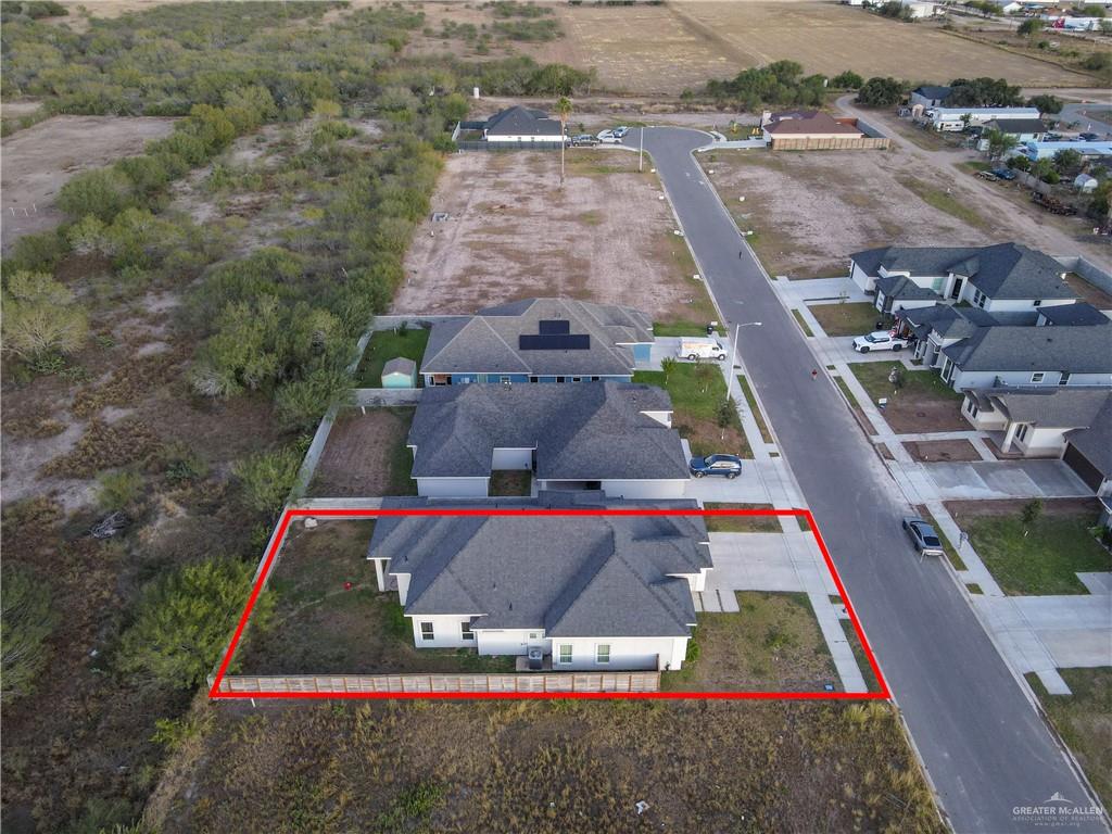 522 La Pointe Avenue Alton, TX 78573 - Photo 20 of 25 an aerial view of a house with swimming pool