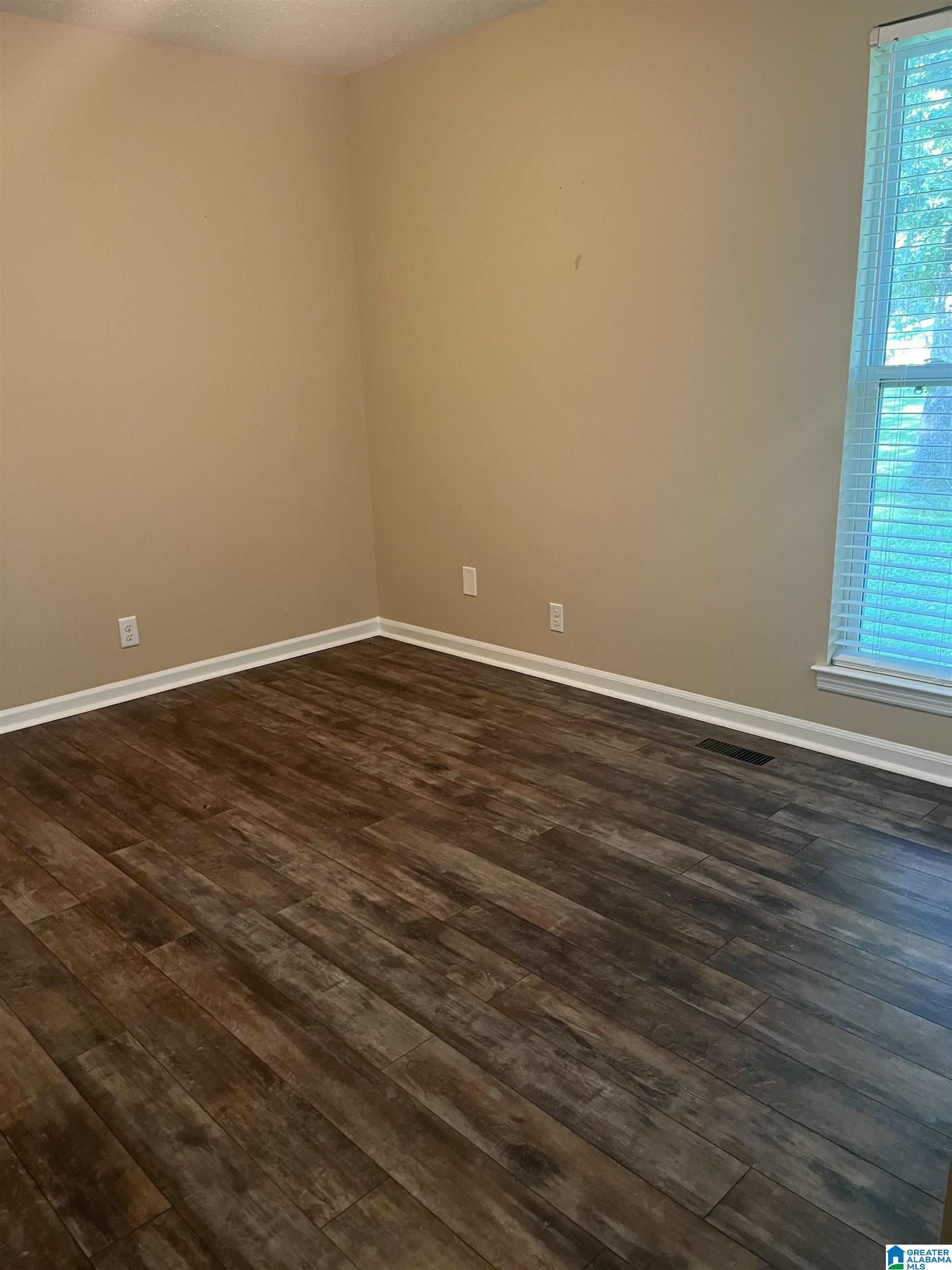 411 17th Street Calera, AL 35040 - Photo 9 of 16