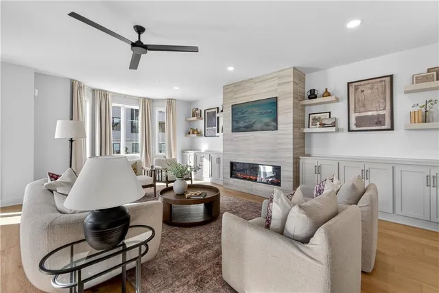 $5,800 | 2100 West 86th Street, Leawood, KS 66206