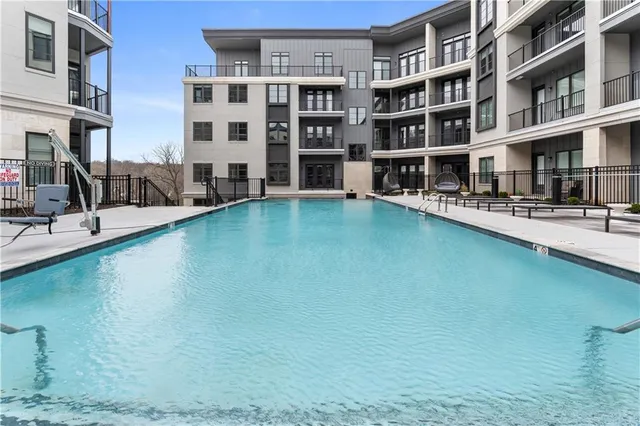 $5,800 | 2100 West 86th Street, Leawood, KS 66206