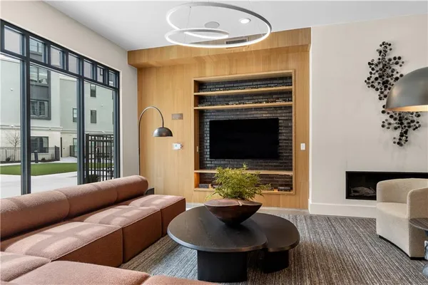 $5,800 | 2100 West 86th Street, Leawood, KS 66206