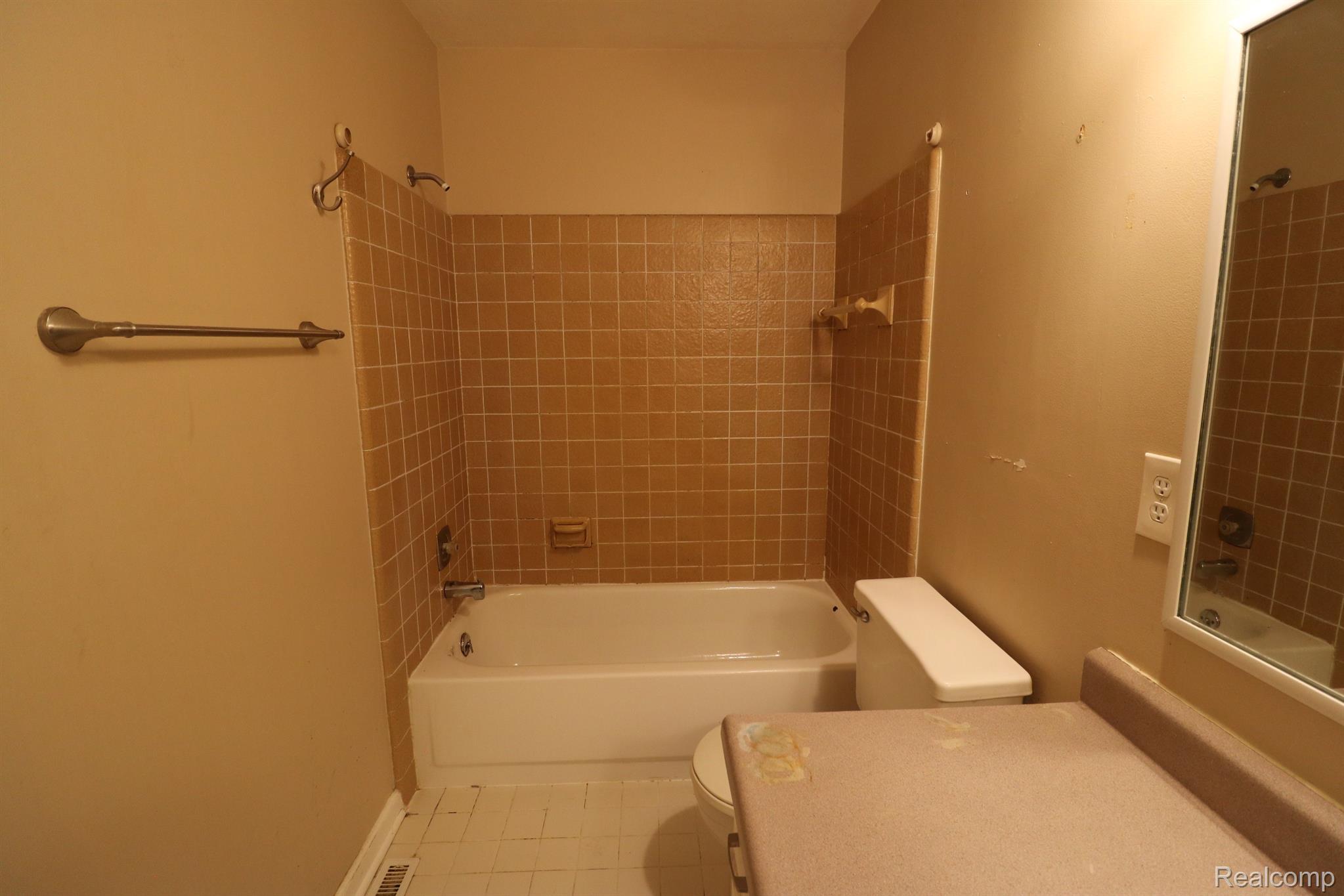 307 East Rolfe Street Perry, MI 48872 - Photo 16 of 19 Gallery Image 16