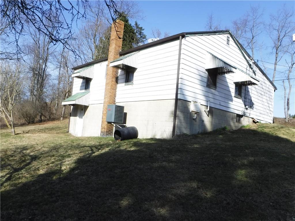 234 Noonen Street Rochester, PA 15074 - Photo 4 of 17