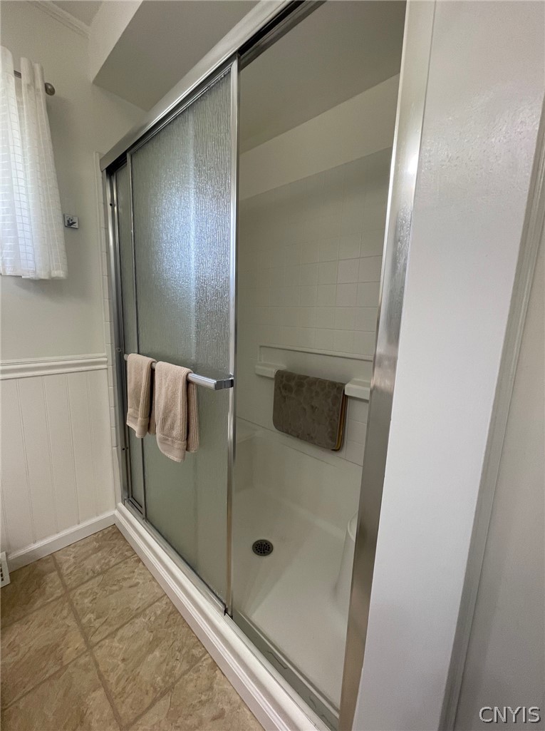 5762 Rock Road Verona, NY 13478 - Photo 42 of 48 Easy access shower!