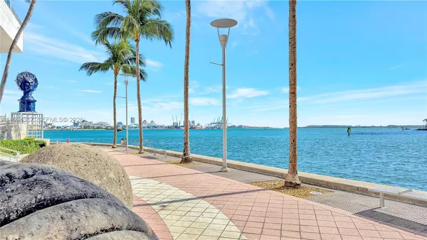 a view of a lake with houses