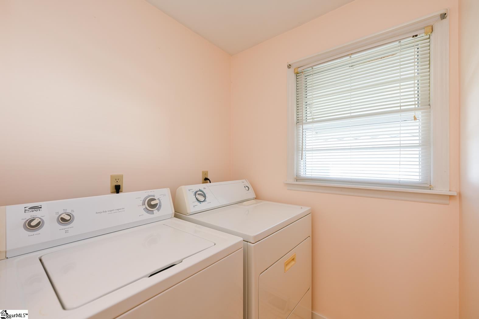 1257 Satterfield Road Greer, SC 29651 - Photo 12 of 36 Gallery Image 12