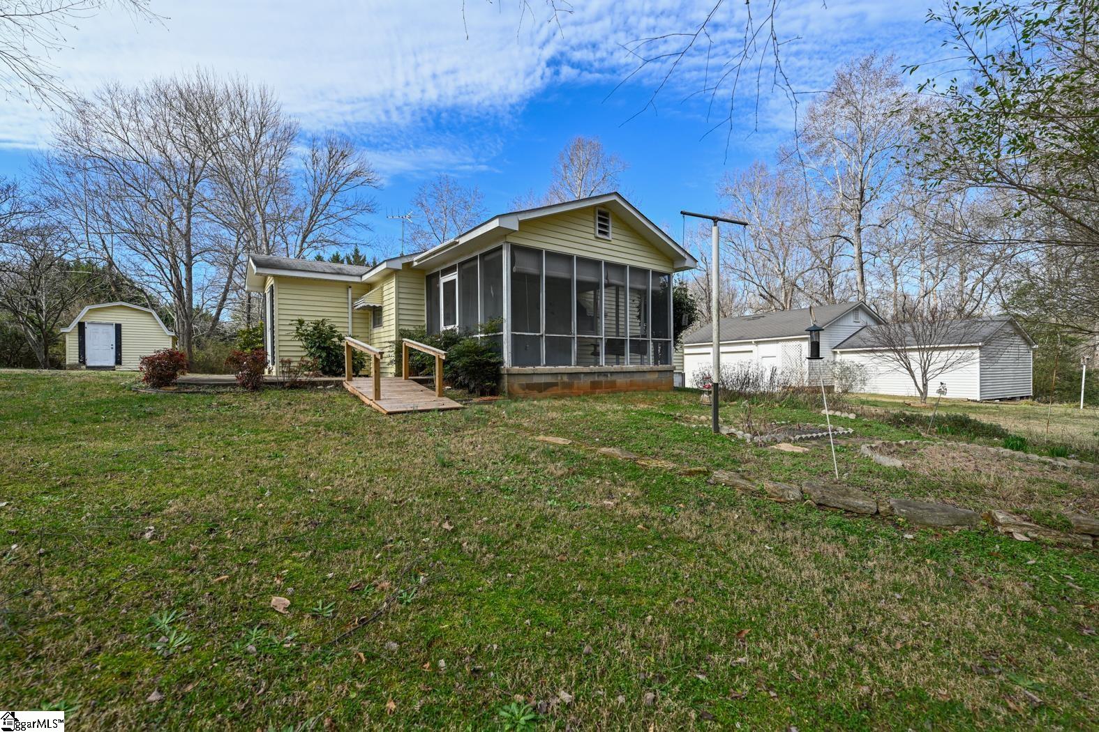 1257 Satterfield Road Greer, SC 29651 - Photo 25 of 36 Gallery Image 25