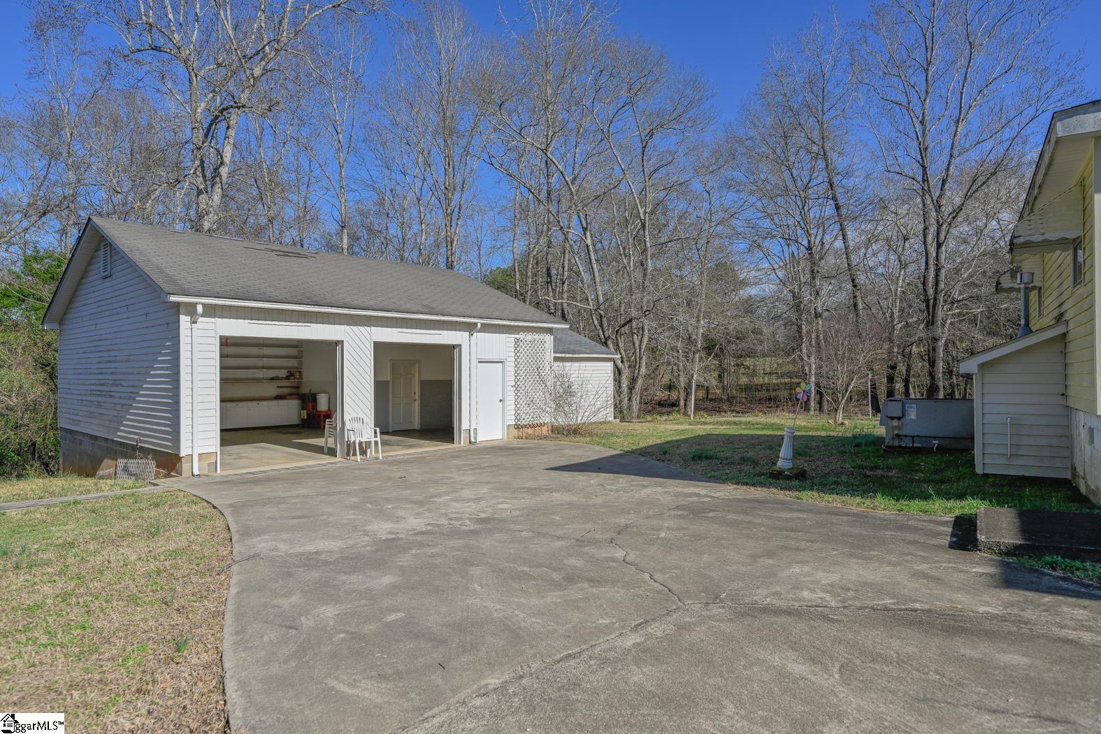 1257 Satterfield Road Greer, SC 29651 - Photo 29 of 36 Gallery Image 29