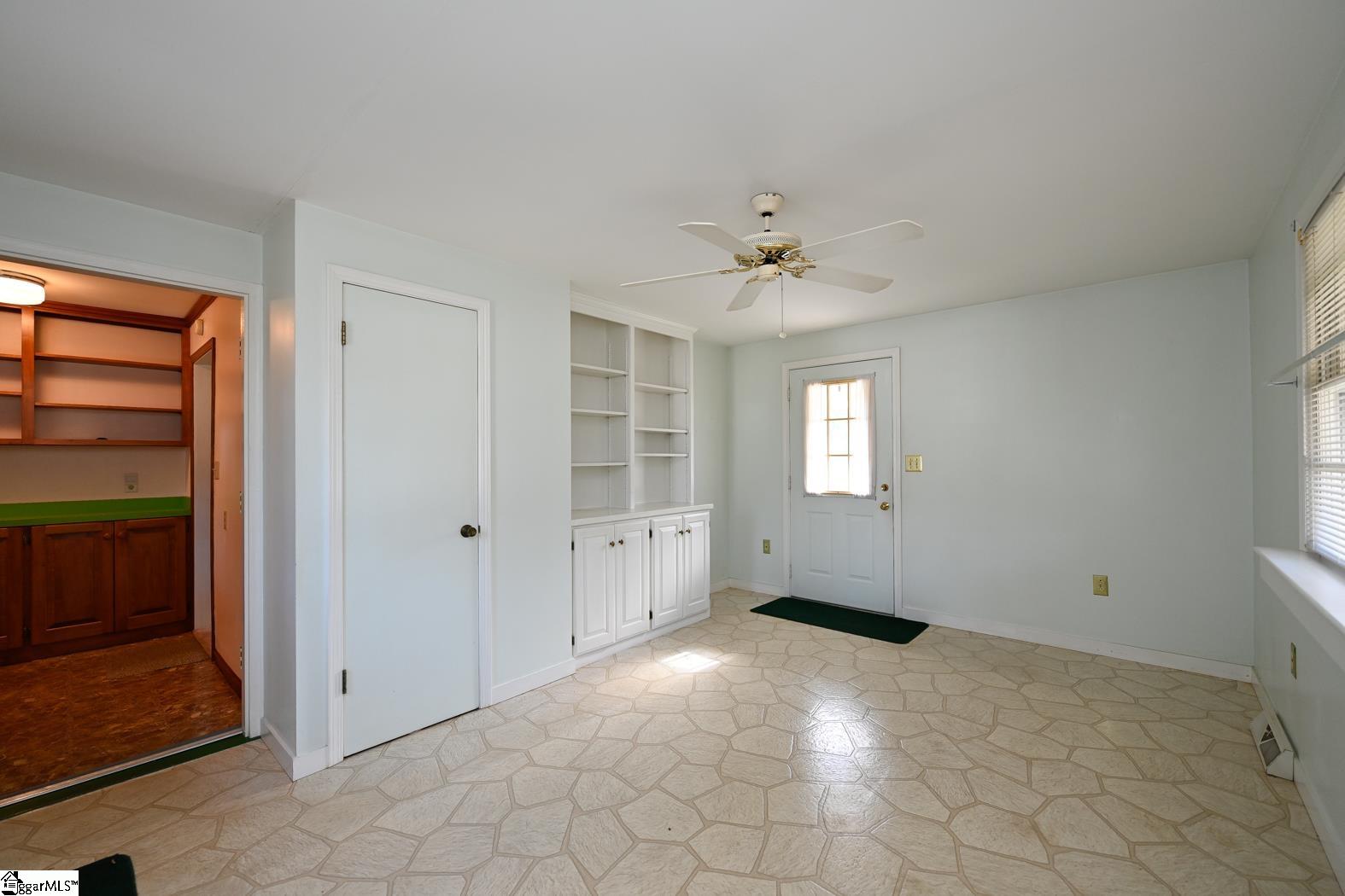 1257 Satterfield Road Greer, SC 29651 - Photo 3 of 36 Gallery Image 3