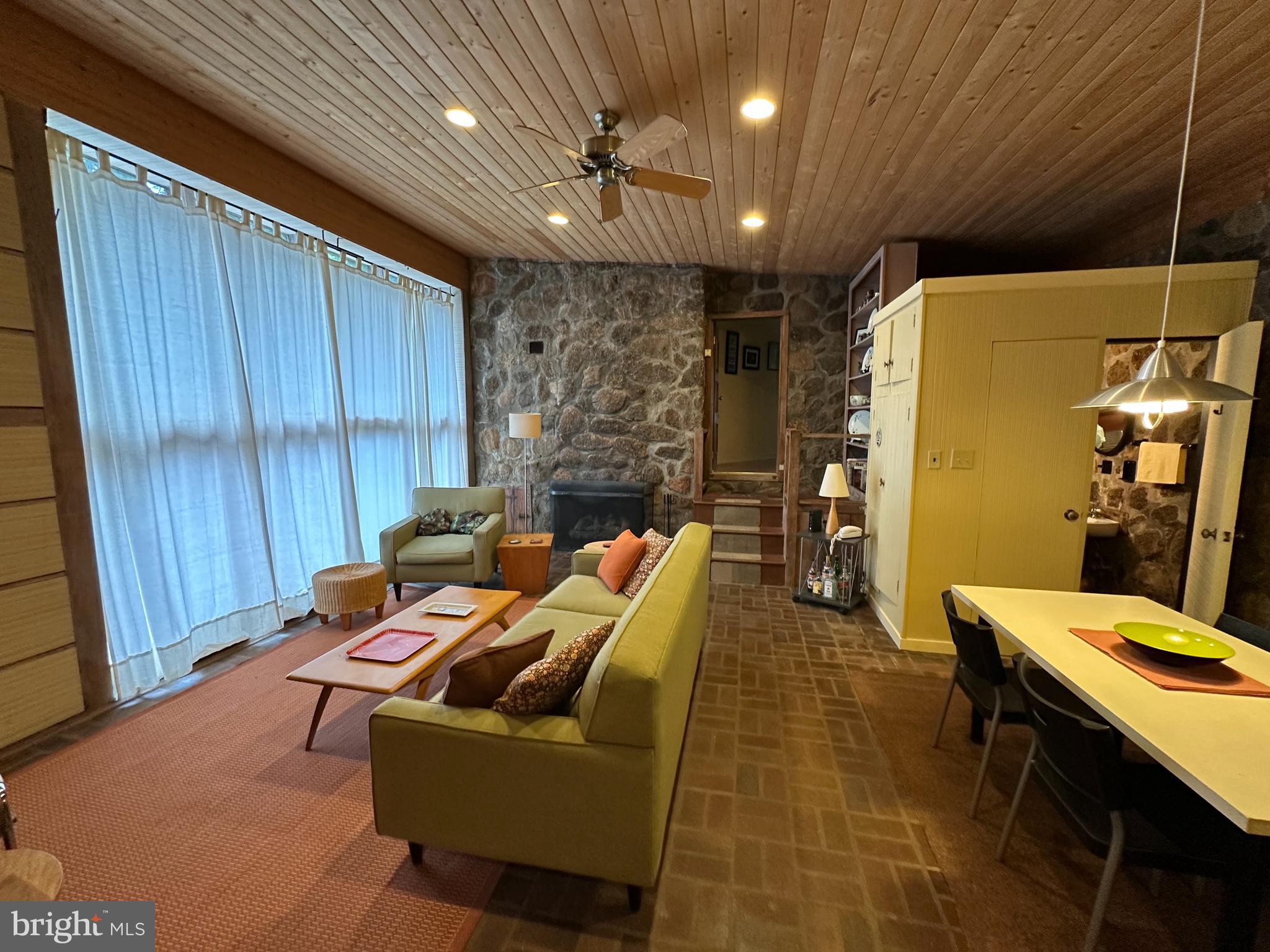 181 Hawksbill Pines Road Stanley, VA 22851 - Photo 27 of 52 Gallery Image 27