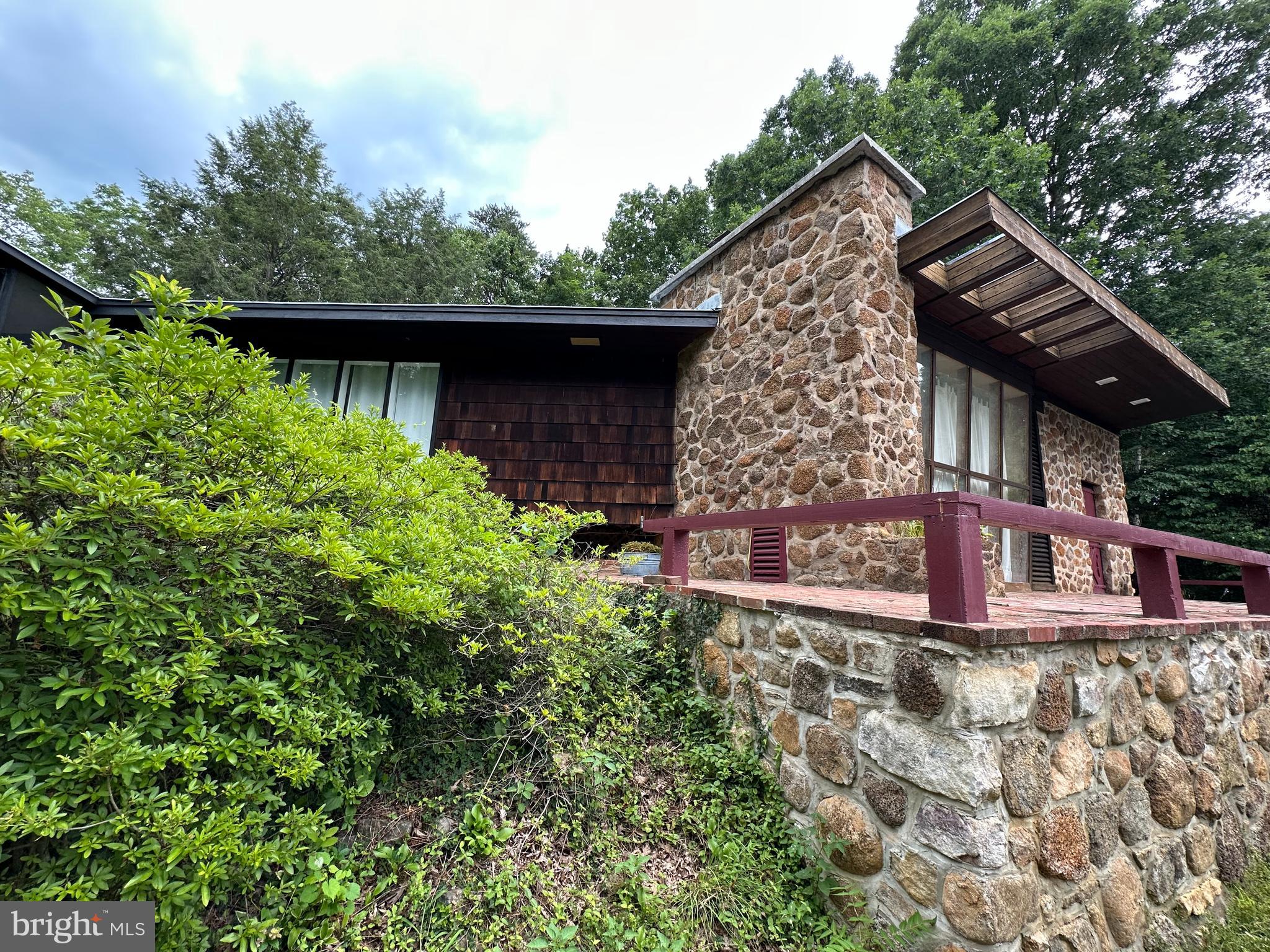 181 Hawksbill Pines Road Stanley, VA 22851 - Photo 3 of 52 Gallery Image 3