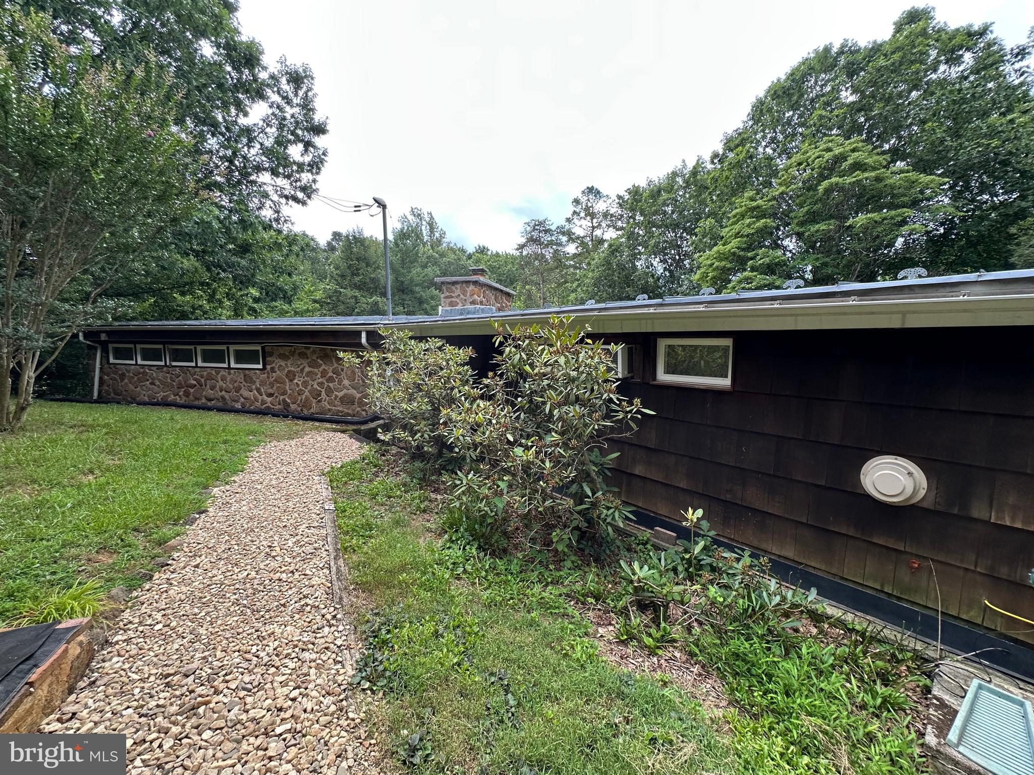 181 Hawksbill Pines Road Stanley, VA 22851 - Photo 49 of 52 Gallery Image 49