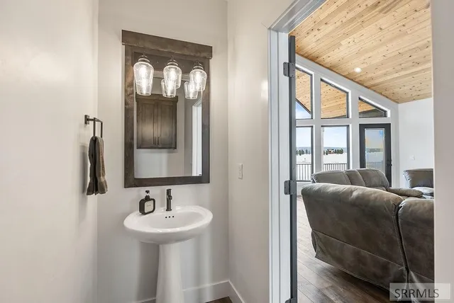 $1,325,000 | 3425 Kestrel Island Park, Island Park, ID 83429