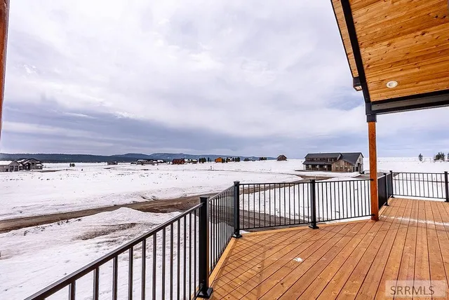 $1,325,000 | 3425 Kestrel Island Park, Island Park, ID 83429