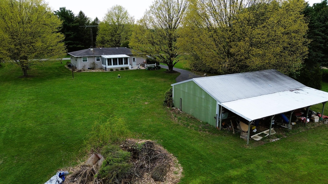 1155 South Bainbridge Center Road Benton Harbor, MI 49022 - Photo 18 of 47