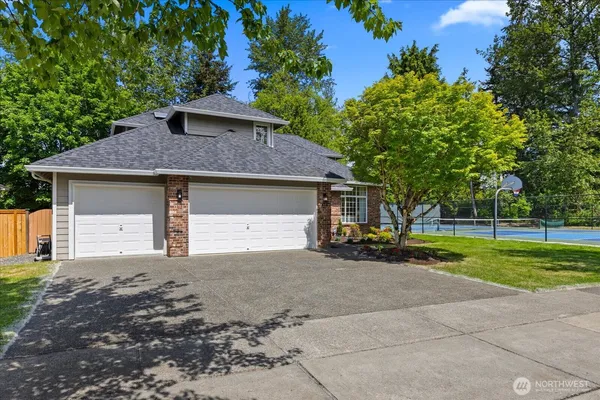 $899,999 | 625 191st Street Southwest, Lynnwood, WA 98036