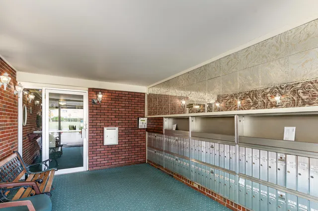 $100,000 | 222 Madison Street, Unit 404, Joliet, IL 60435