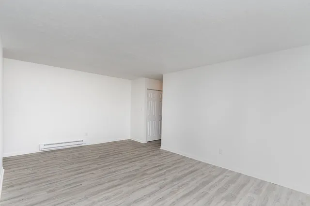 $100,000 | 222 Madison Street, Unit 404, Joliet, IL 60435