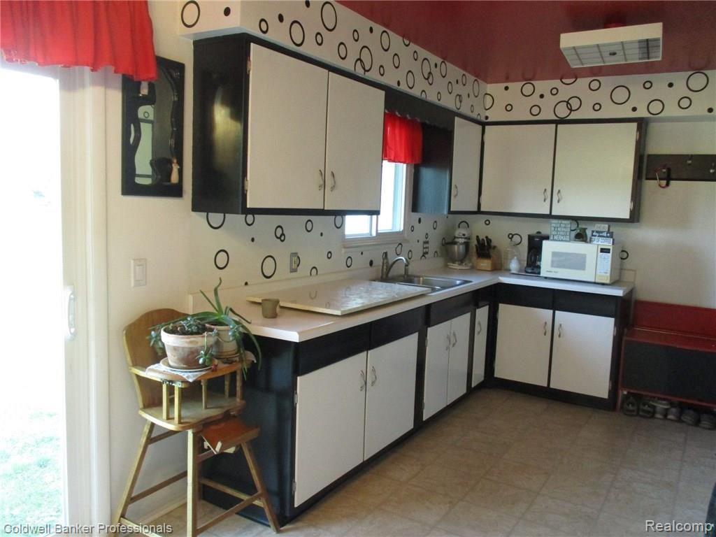 4969 Brown Road Durand, MI 48429 - Photo 4 of 34 4 KITCHEN 2.JPG