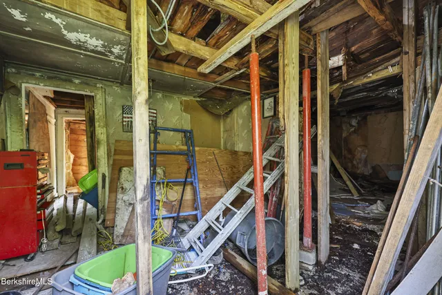 $120,000 | 212 East Hill Road, New Marlborough, MA 01259