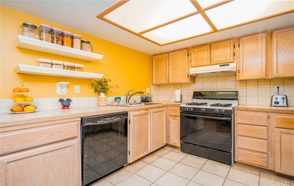 116 West Maple Street, Unit 6 Glendale, CA 91204 - Photo 16 of 61