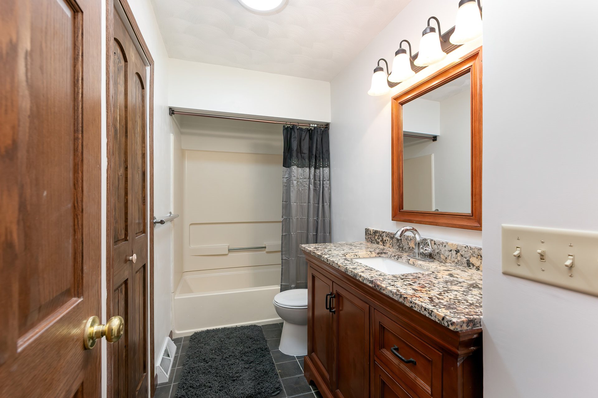 313 6th Street Colona, IL 61241 - Photo 10 of 20 Gallery Image 10