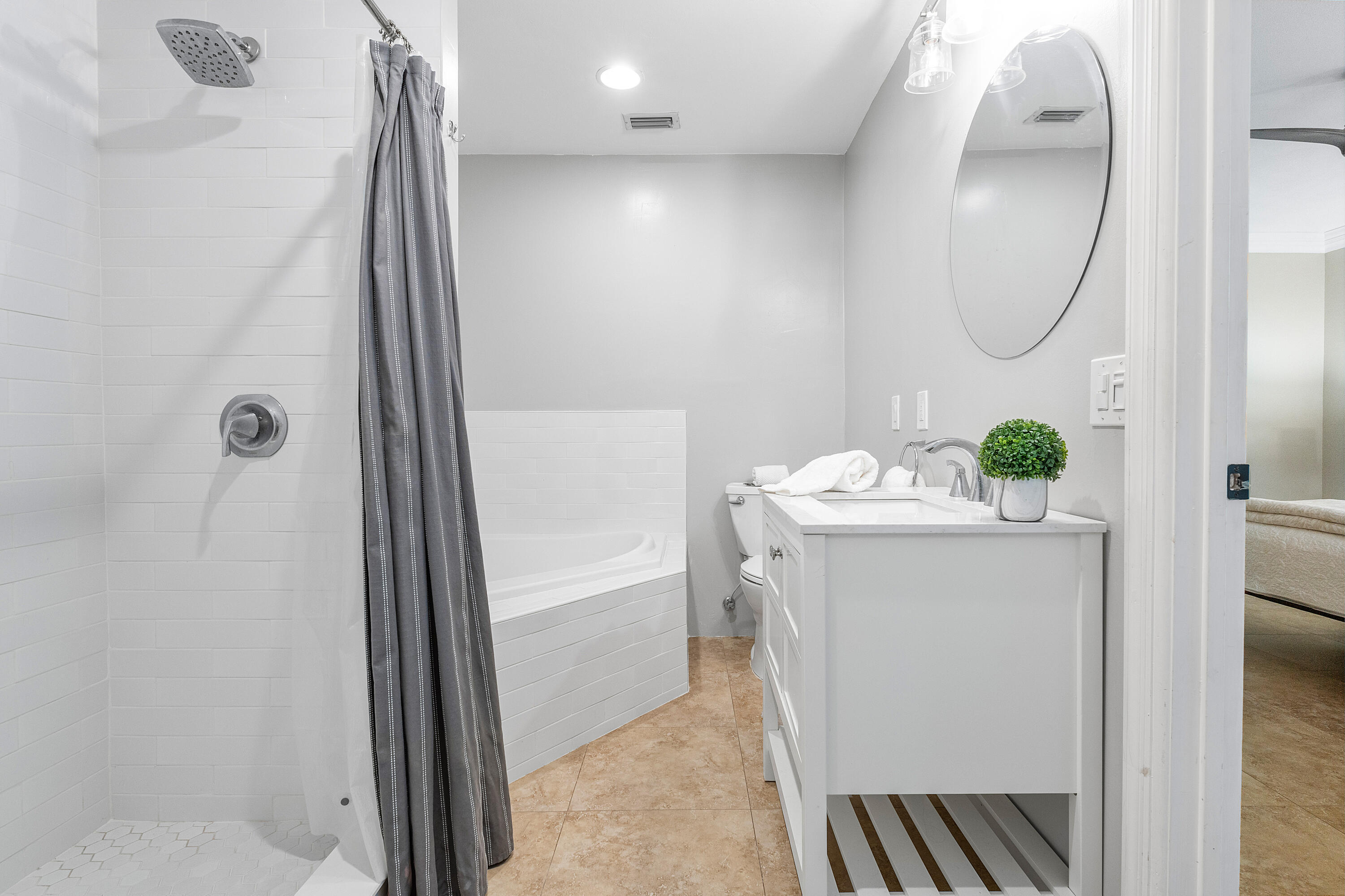 770 Northwest 3rd Avenue Boca Raton, FL 33432 - Photo 26 of 45 Primary Bath