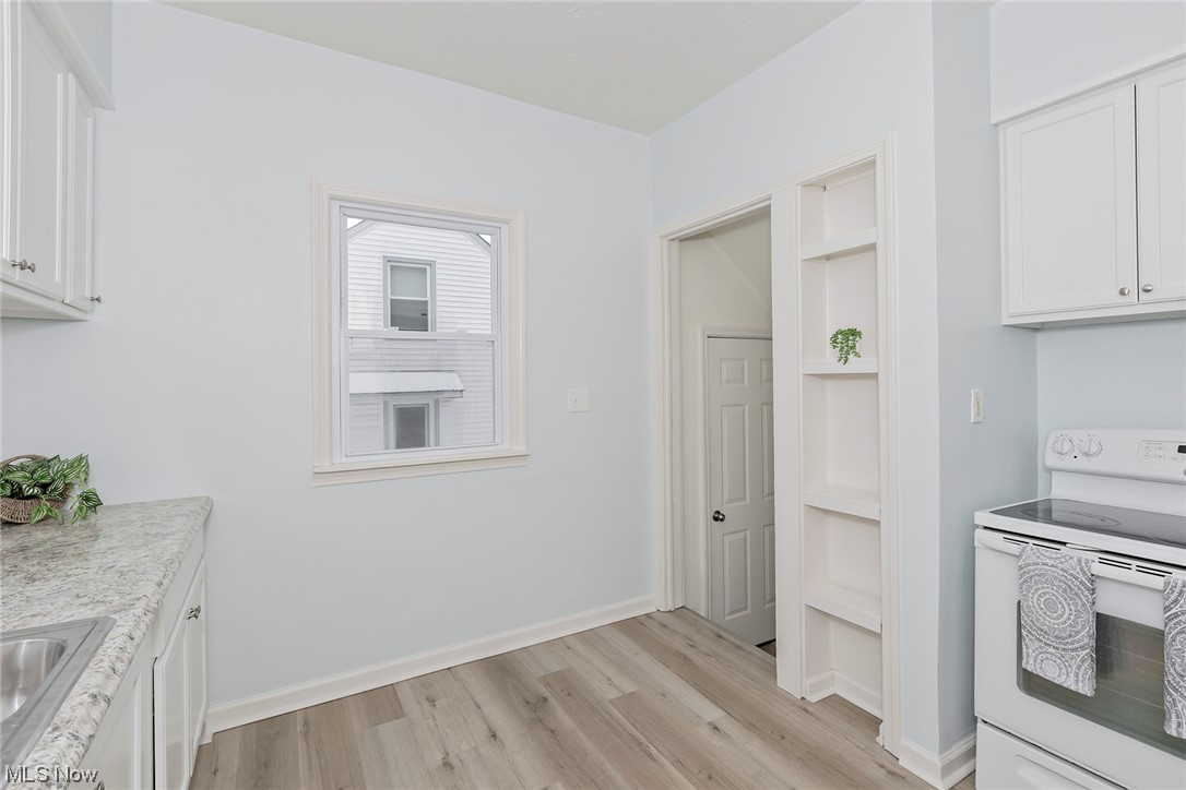 1515 Sunview Road Cleveland, OH 44124 - Photo 17 of 44