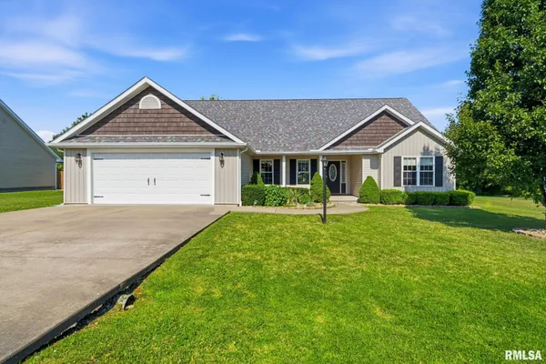 $264,499 | 407 Prince Lane, Herrin, IL 62948