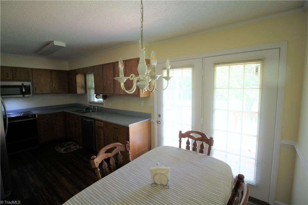 707 Summit Road High Point, NC 27265 - Photo 11 of 28
