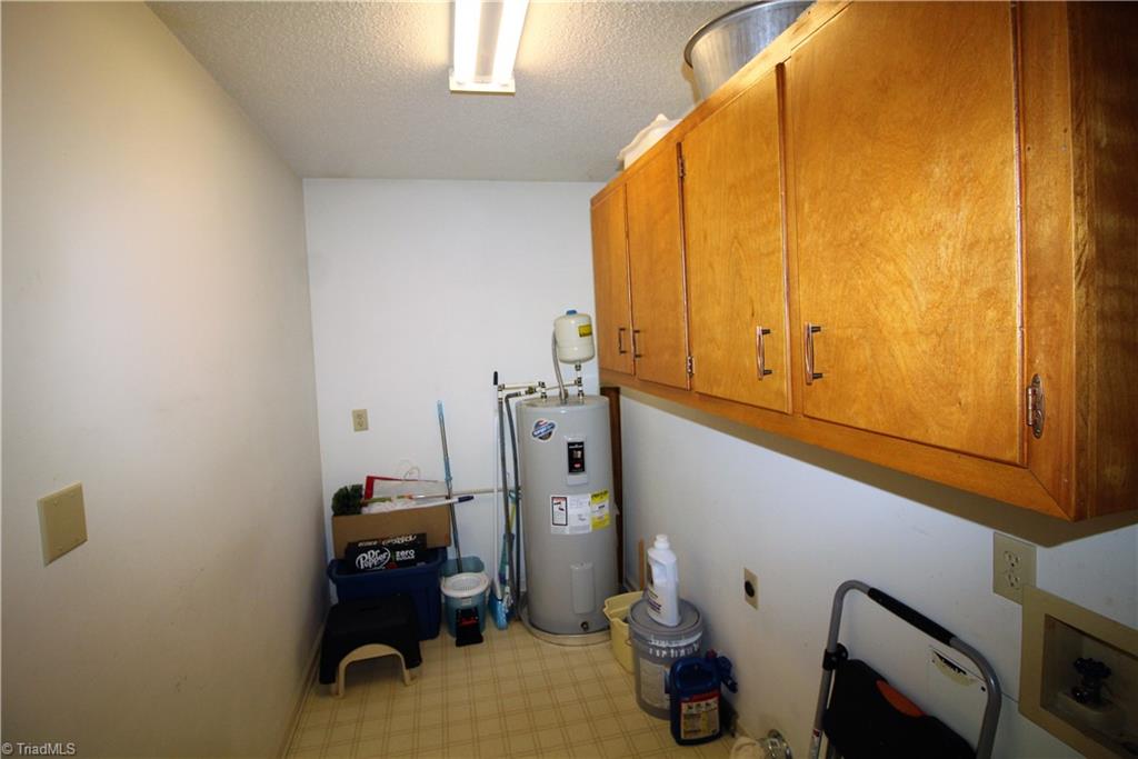 707 Summit Road High Point, NC 27265 - Photo 15 of 28