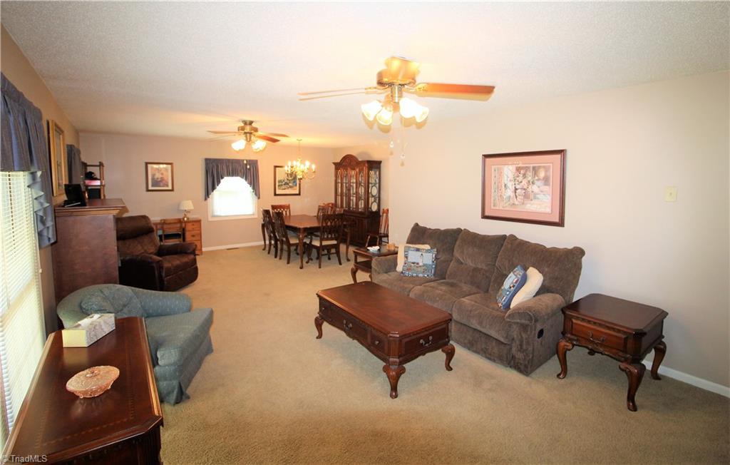 707 Summit Road High Point, NC 27265 - Photo 3 of 28