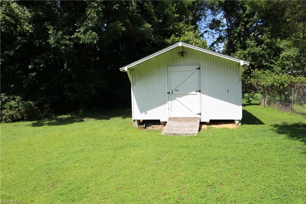 707 Summit Road High Point, NC 27265 - Photo 25 of 28