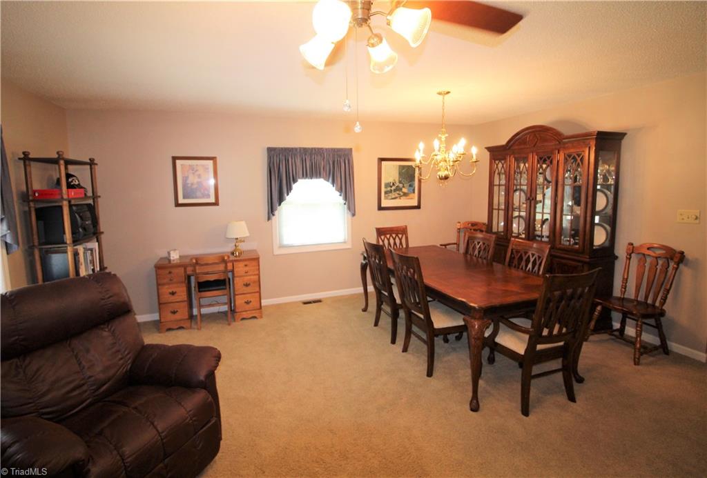 707 Summit Road High Point, NC 27265 - Photo 5 of 28