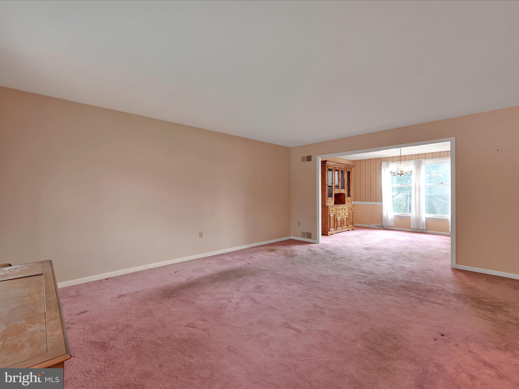 2620 Pinewood Road Lancaster, PA 17601 - Photo 6 of 34 Living Room