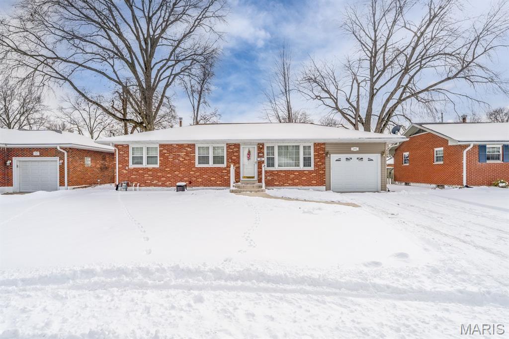 2570 Boyle Avenue Granite City, IL 62040 - Photo 3 of 30