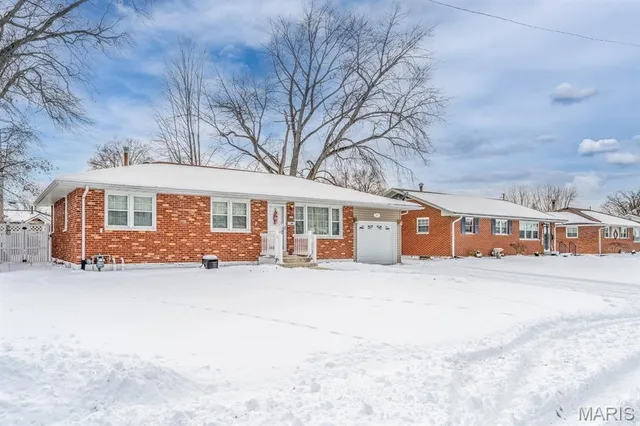 $160,000 | 2570 Boyle Avenue, Granite City, IL 62040