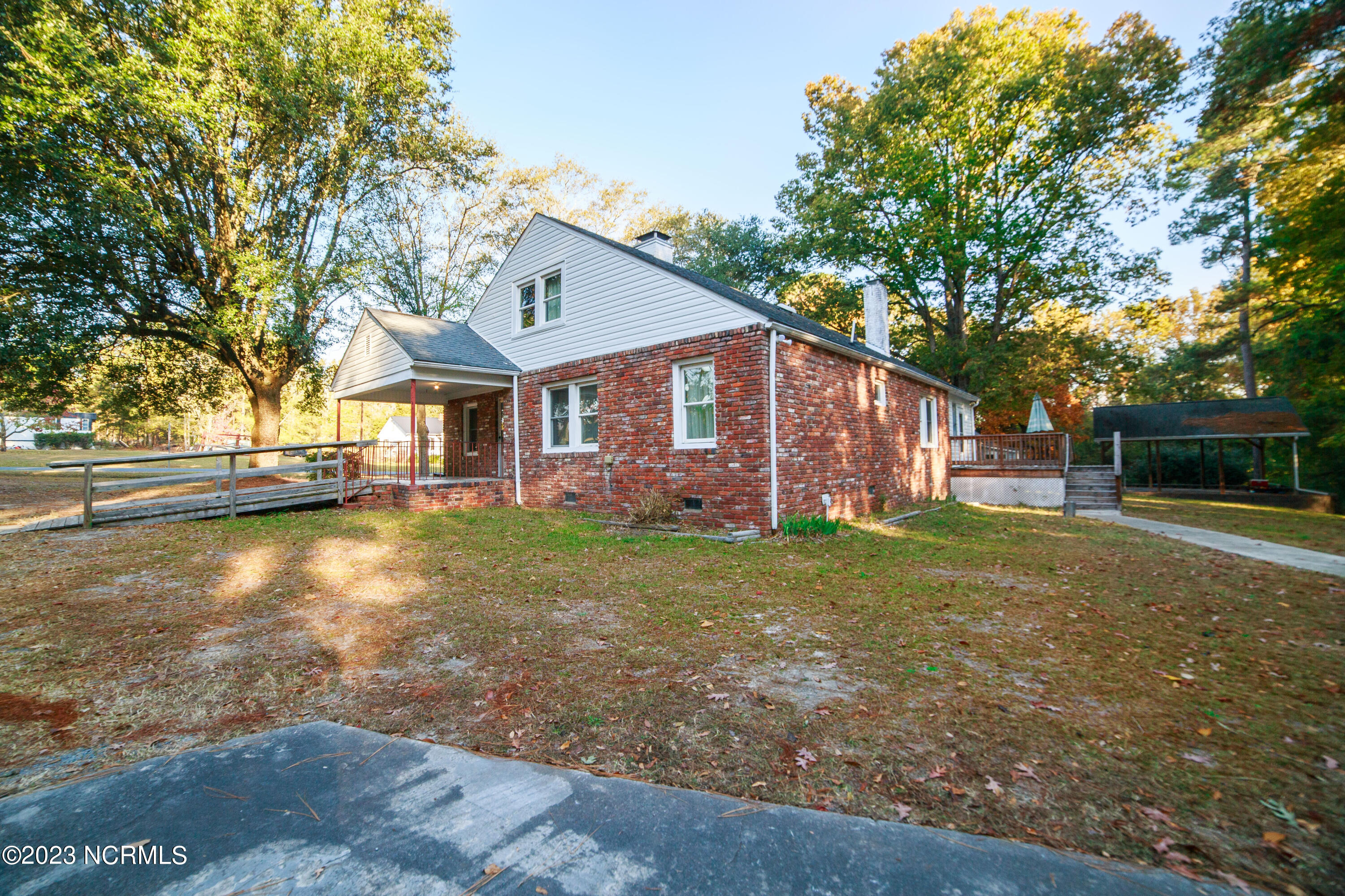 126 Ellerbe Road Rockingham, NC 28379 - Photo 8 of 36 126 ellerbe road rt side