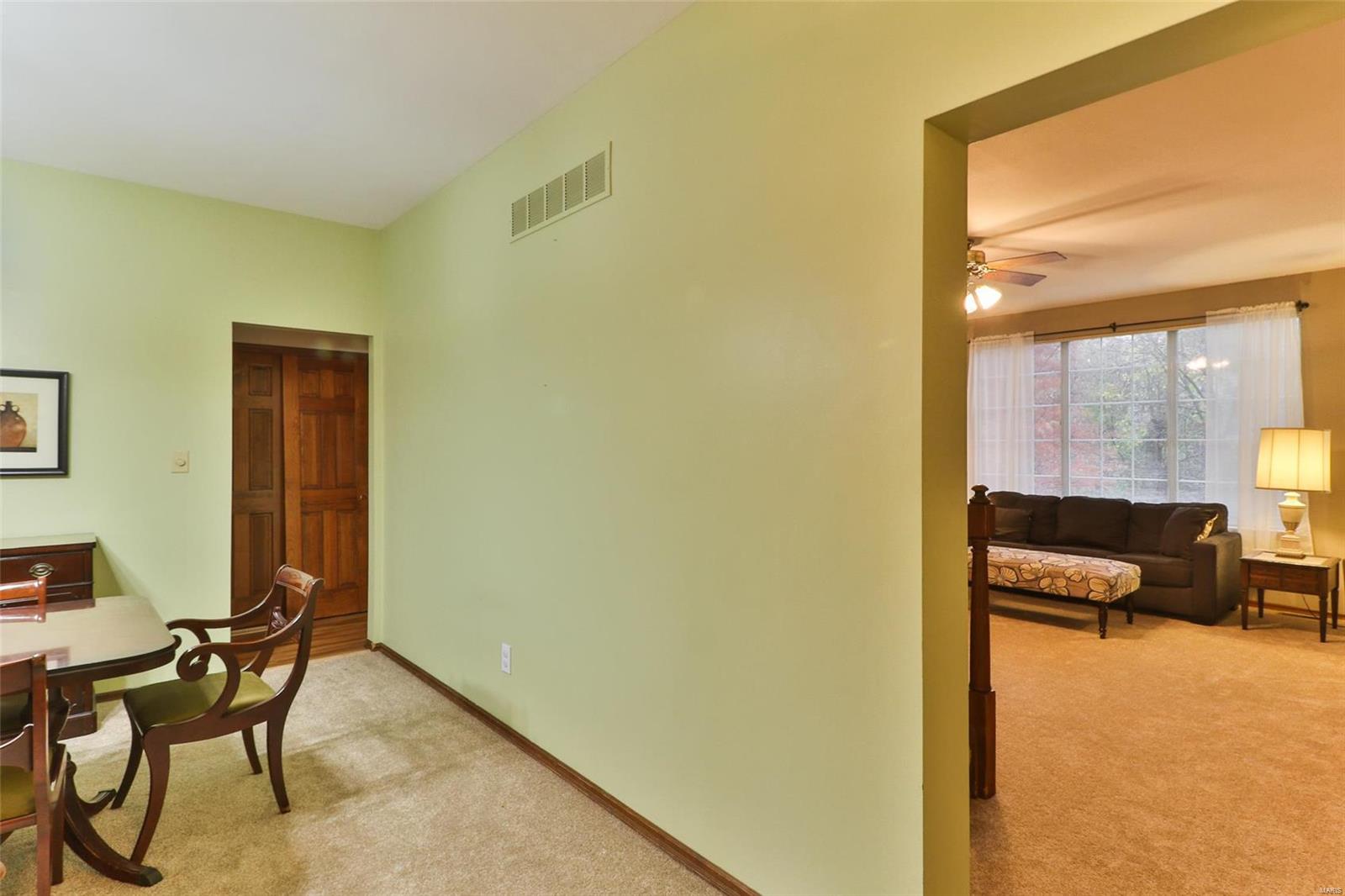 930 Cleta Drive Ballwin, MO 63021 - Photo 3 of 30 Gallery Image 3