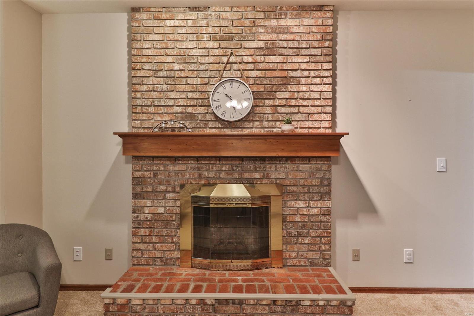 930 Cleta Drive Ballwin, MO 63021 - Photo 7 of 30 Gallery Image 7