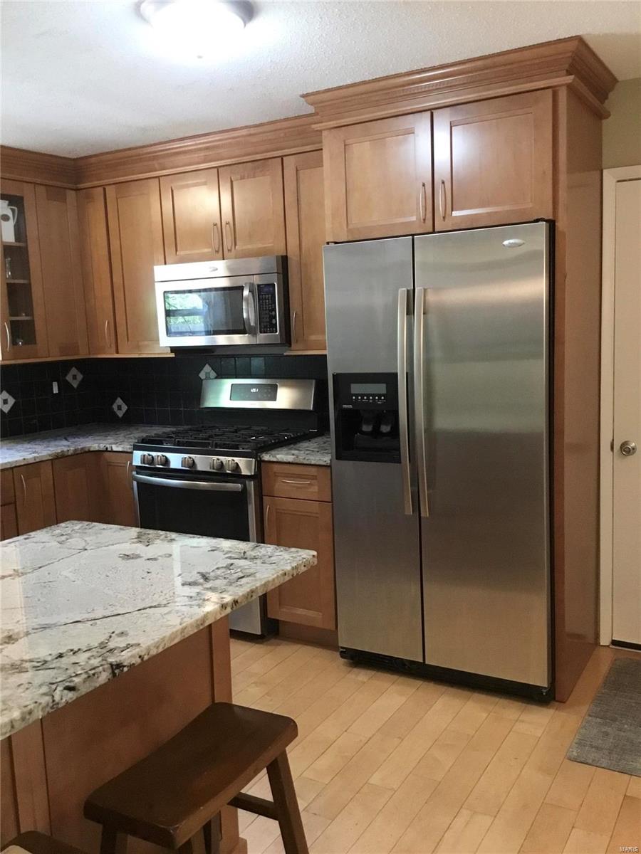 1314 Creve Coeur Mill Road St. Louis, MO 63146 - Photo 17 of 48 Gallery Image 17