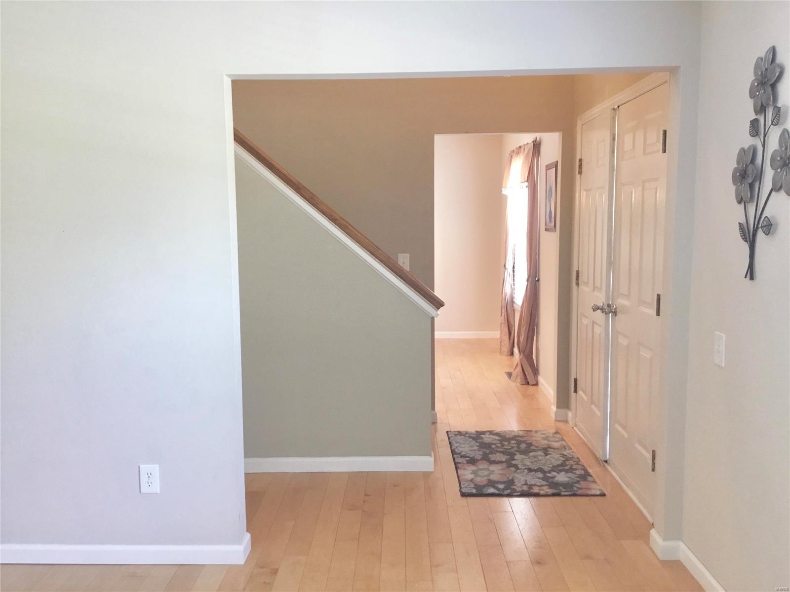 1314 Creve Coeur Mill Road St. Louis, MO 63146 - Photo 5 of 48 Gallery Image 5