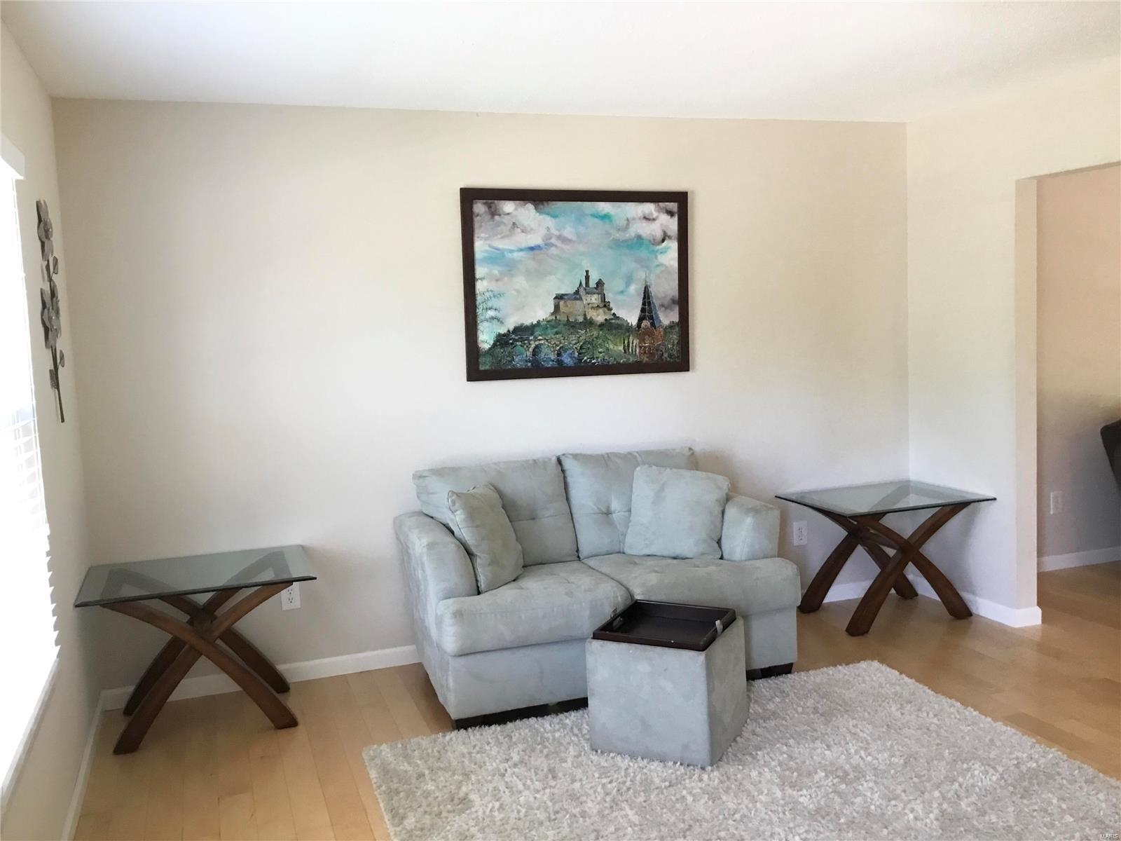 1314 Creve Coeur Mill Road St. Louis, MO 63146 - Photo 6 of 48 Gallery Image 6