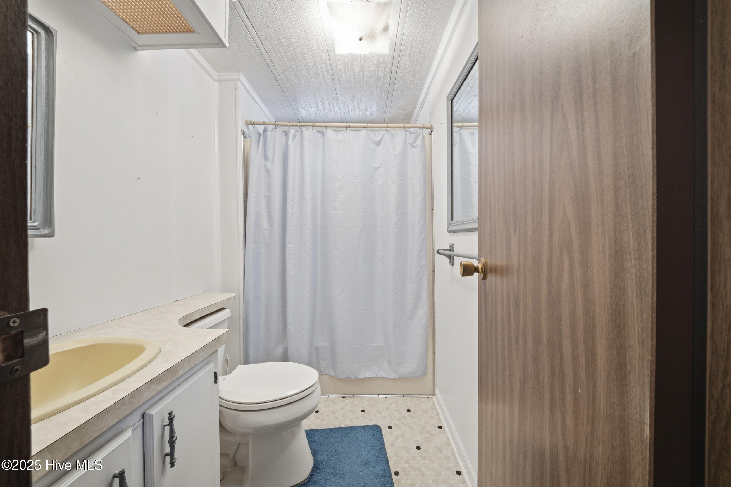 632 Ambrose Road Creswell, NC 27928 - Photo 21 of 36 Hall Bath