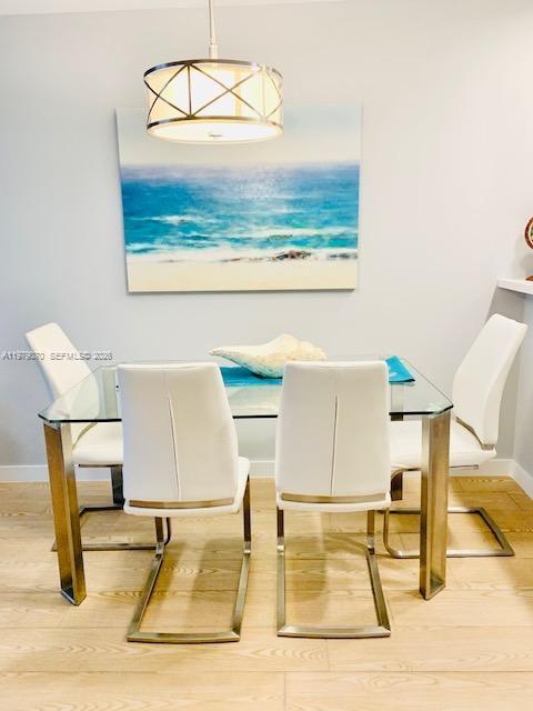 619 Meridian Avenue, Unit 4 Miami Beach, FL 33139 - Photo 14 of 30 a view of living room