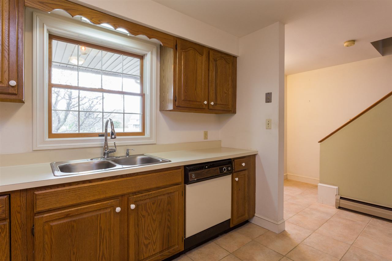 D3 Wade Farm Road Newmarket, NH 03857 - Photo 15 of 40 Gallery Image 15